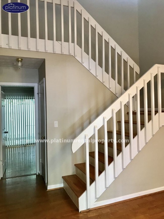 Building Photo - 1523 Planters Ridge Ln