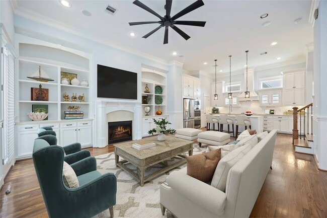 Building Photo - 609 Rutland St