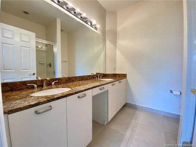 Building Photo - 59 SE Palermo