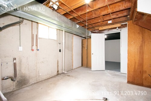 Building Photo - 1016 W Ashbury St