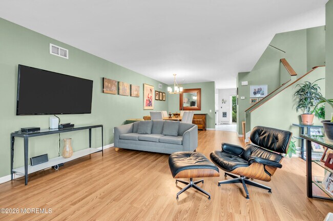 Building Photo - 414D Andover Dr