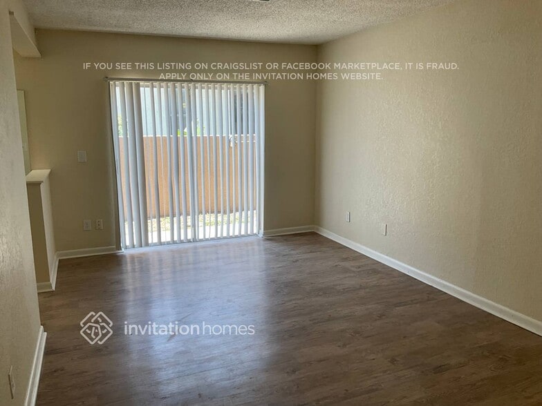 Building Photo - 7438 Oakvista Cir