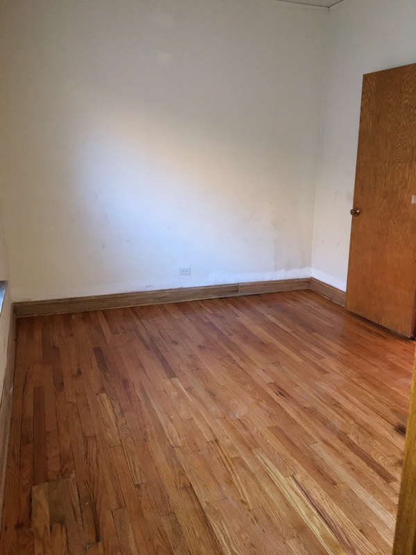 Building Photo - 8735 S Manistee Ave