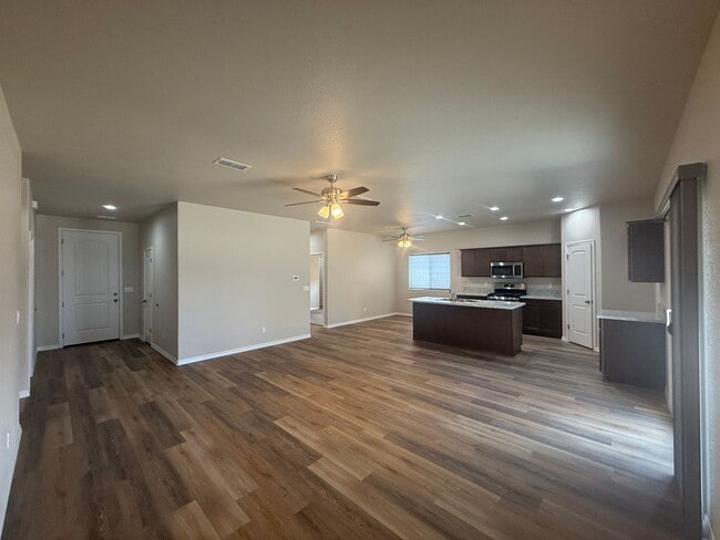 Building Photo - New Build 3 Bedroom 2 Bathroom