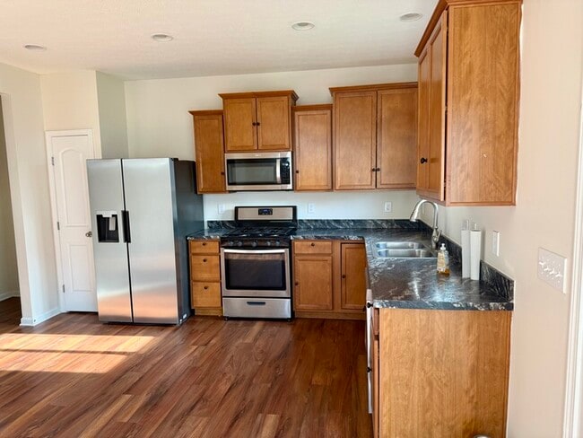 Building Photo - Spacious 4BR 2B w/ Large Backyard • Full Appliance Kitchen • 2-Car Garage in Pataskala