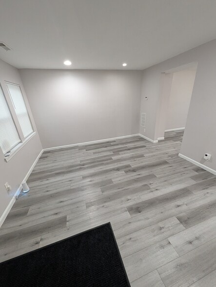 Primary Photo - 1100 Steelton Ave