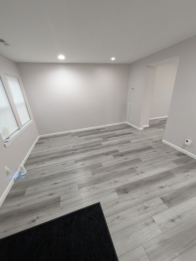 Building Photo - 1100 Steelton Ave