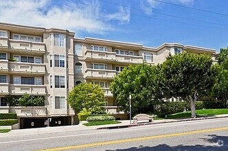 Building Photo - Spacious unit in the Brentwood Excelsior--...