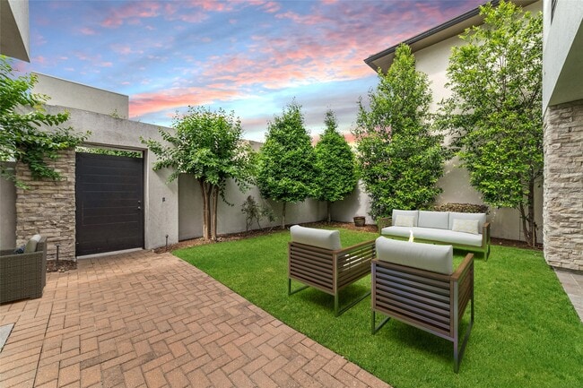 Building Photo - 11506 Royal Tower Pl