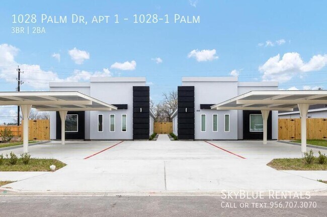 Building Photo - 1028 Palm Dr