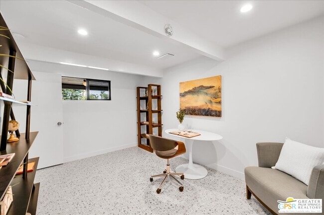 Building Photo - 40851 Bob Hope Dr