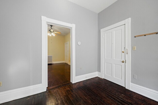 Building Photo - 1206 Park Ave