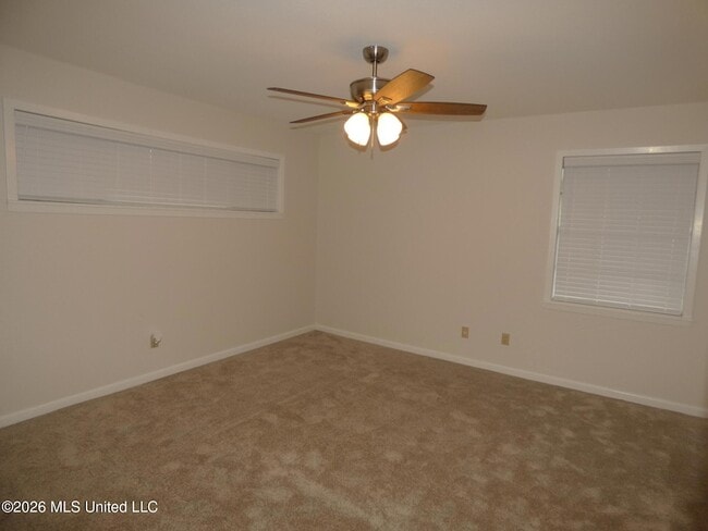 Building Photo - 238 Westview Cir