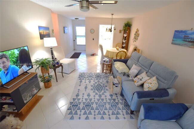 Building Photo - 2515 Emory Dr W