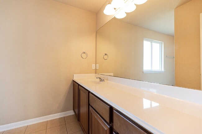 Building Photo - 8922 Weimer Forest