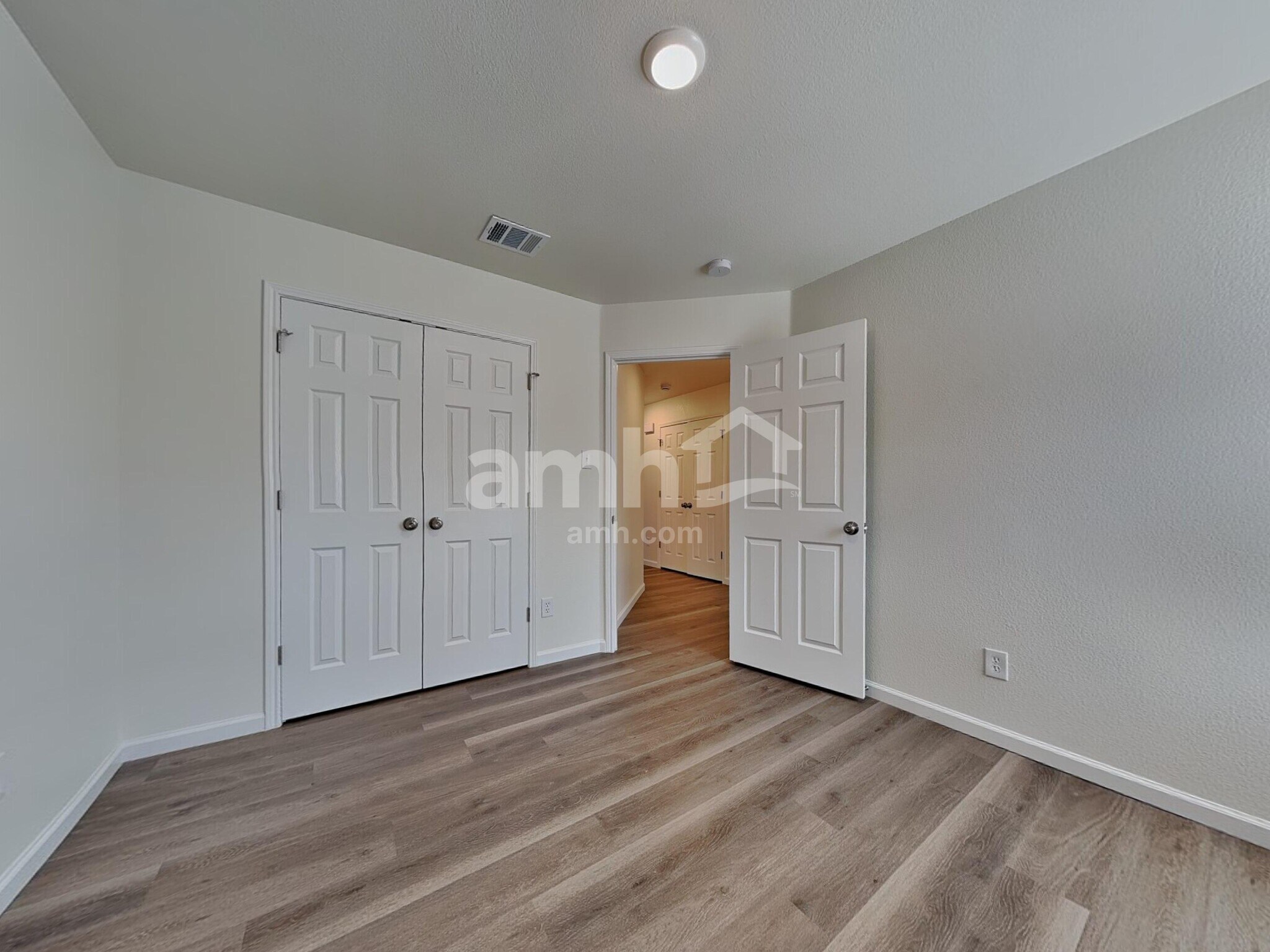 Building Photo - 7505 Fossil Lake Dr