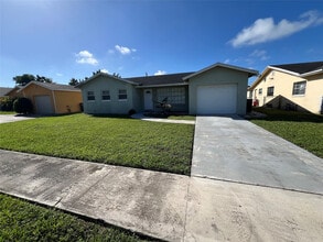 Building Photo - 9302 Pl