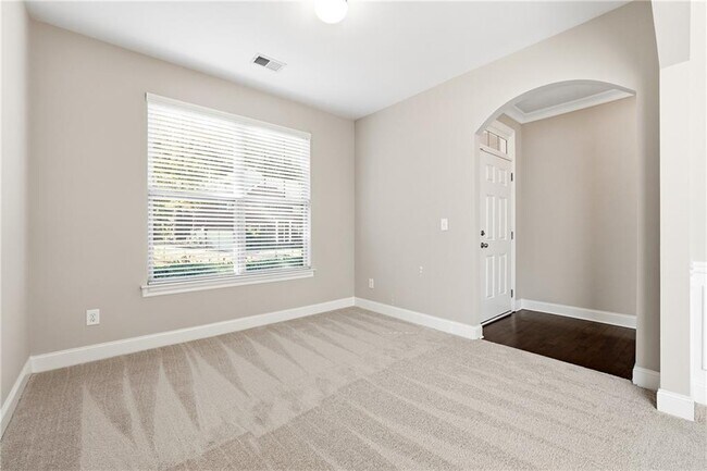 Building Photo - 1680 Sugar Ridge Dr