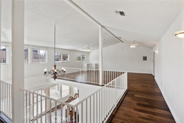 Building Photo - 23850 Vía Jacara