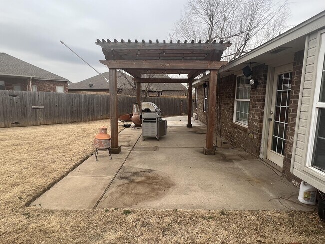Building Photo - 15920 Korie Dr