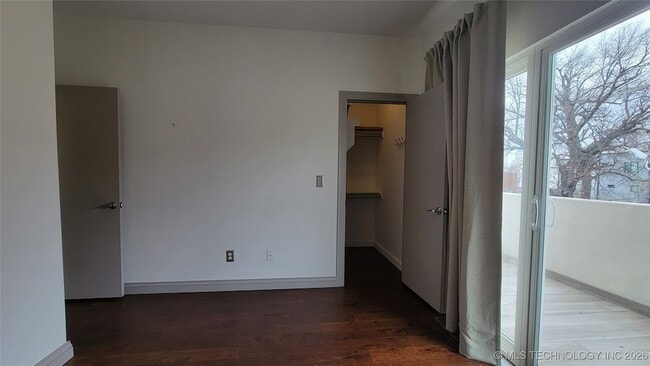 Building Photo - 1430 S Quincy Ave