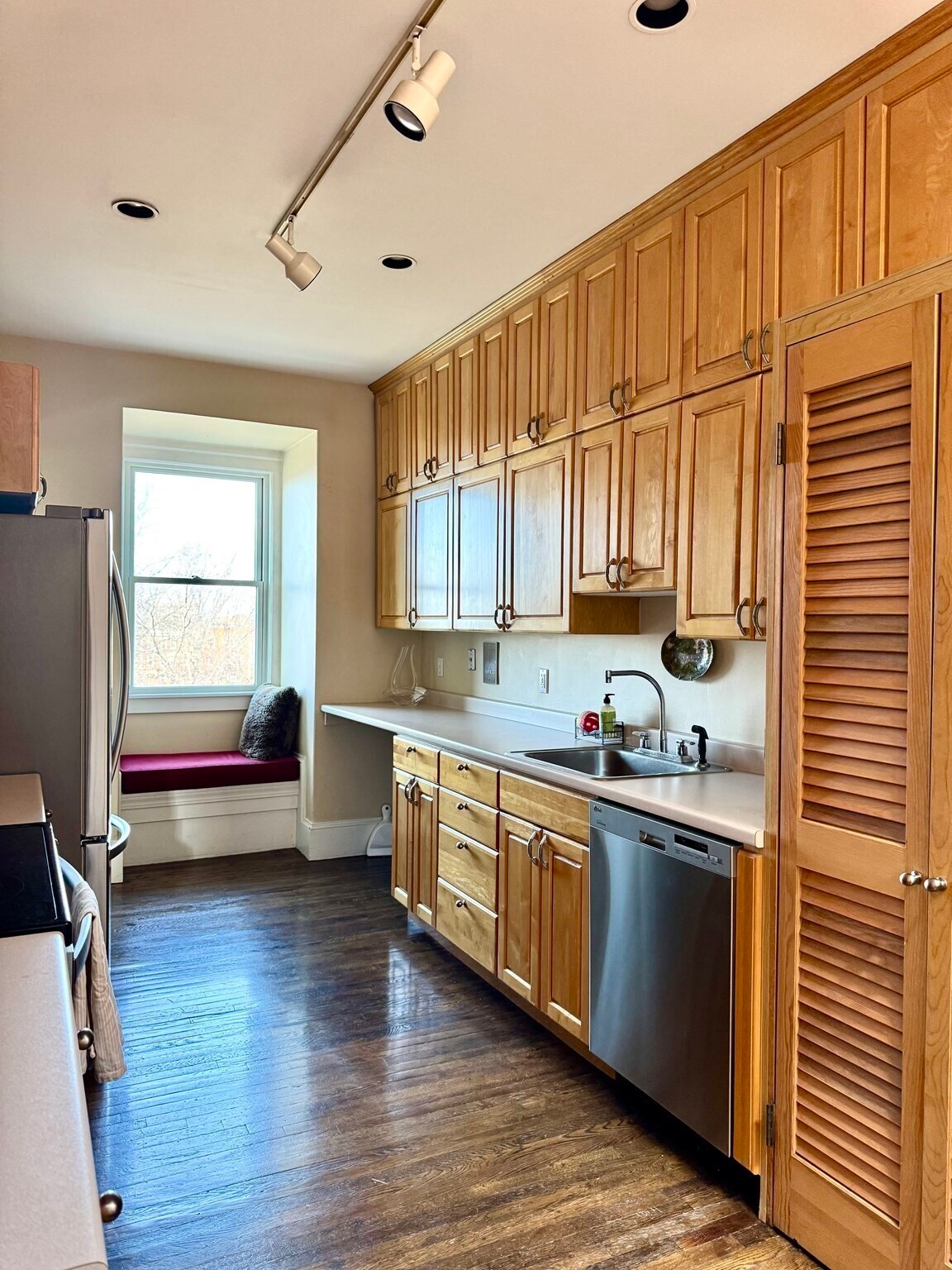 Building Photo - 4 Monument Sq