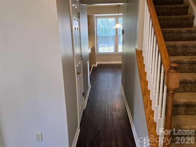 Building Photo - 5401 Groveton Ct