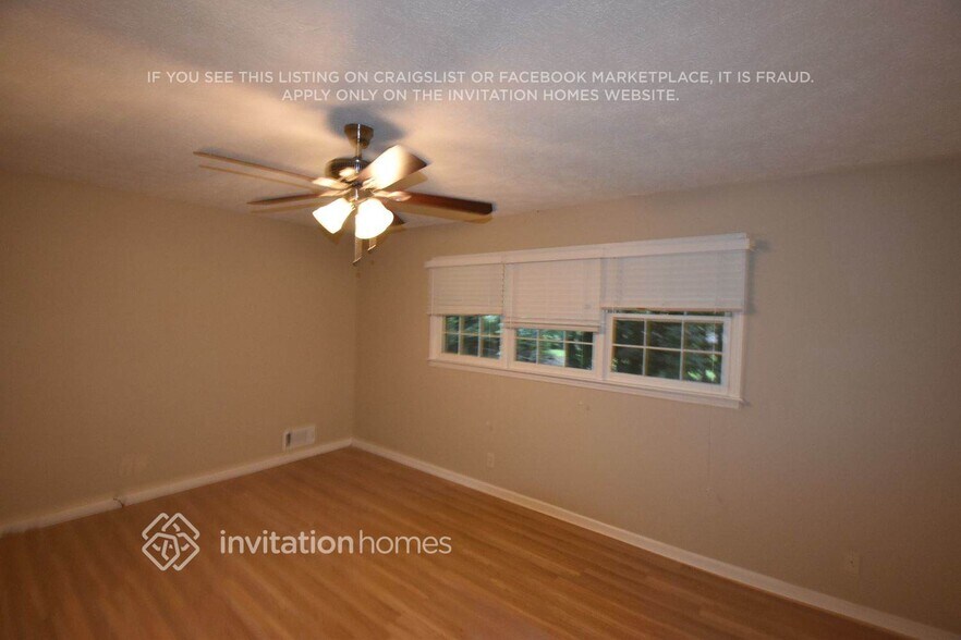 Building Photo - 465 Sheringham Ct