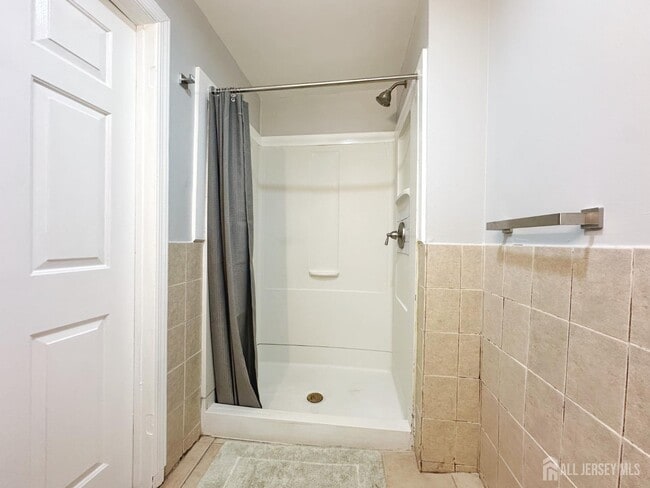 Building Photo - 209 New St