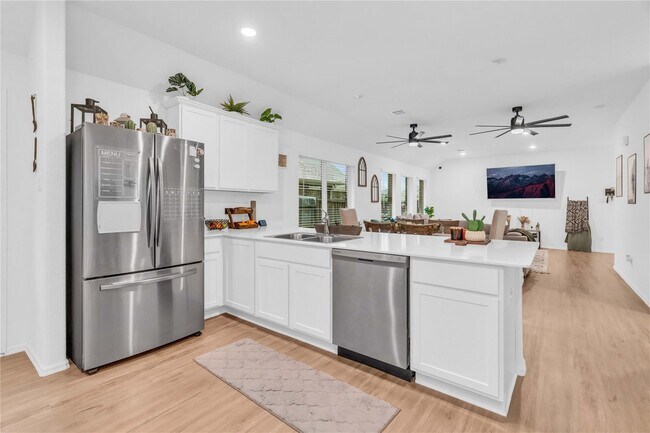 Building Photo - 6308 Astoria Pk Ln