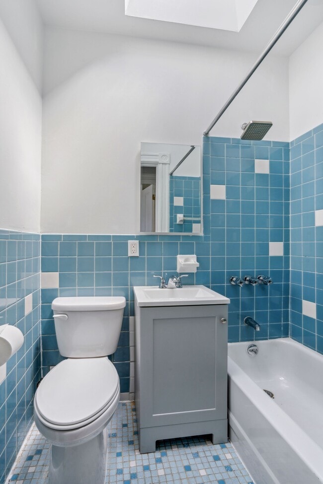 Building Photo - 373A 16th St
