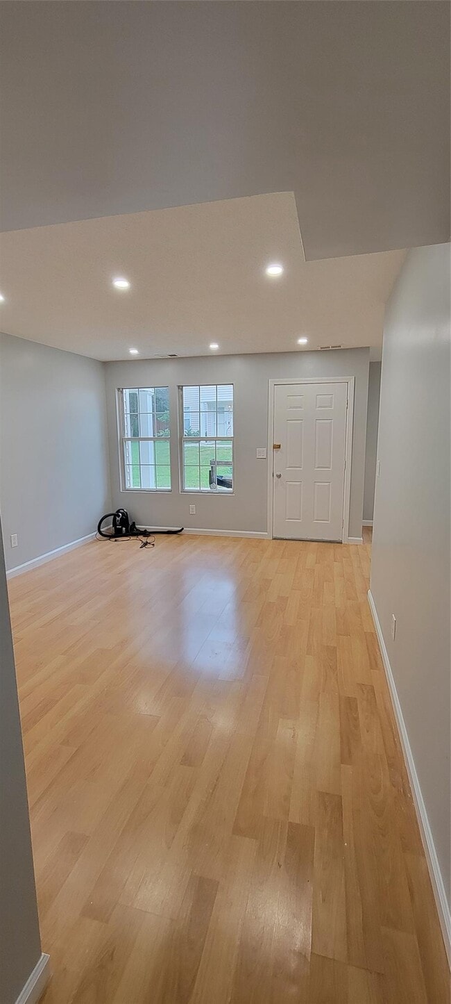 Building Photo - 4608 Whispering Hills Dr