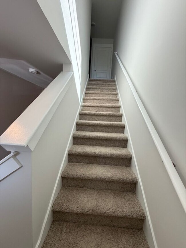 Building Photo - Be the first to Live in This Brand-New Townhome!