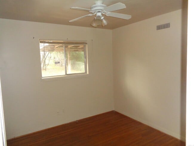 Building Photo - 9209 Clover Hl Rd