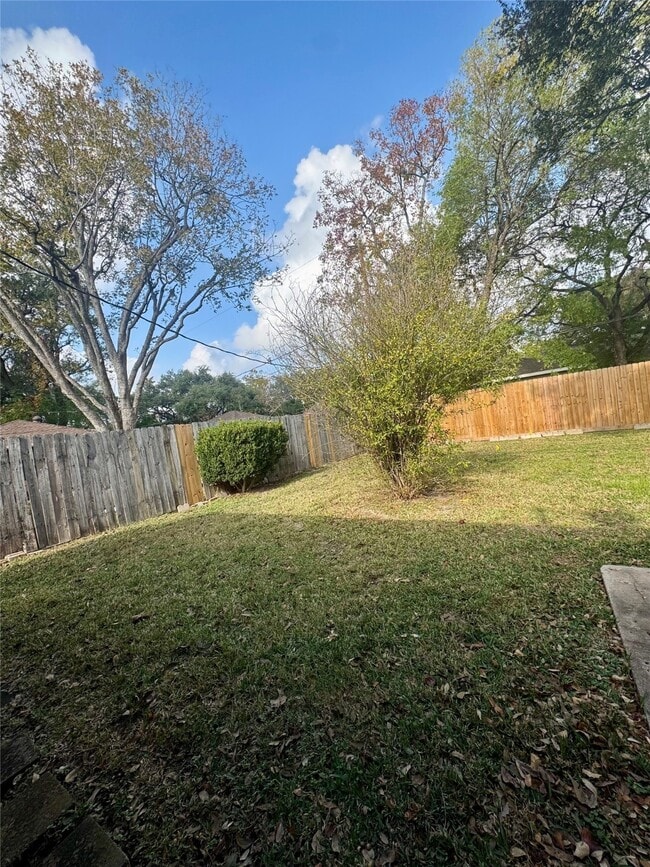 Building Photo - 8418 Hazen St