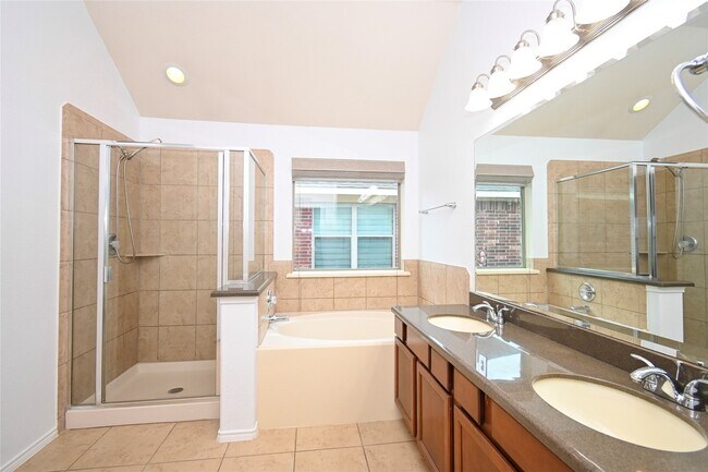 Building Photo - 19734 Amber Village Ln