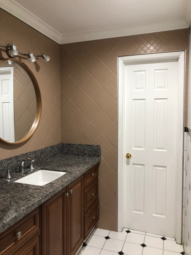 Building Photo - 4633 Marine Ave