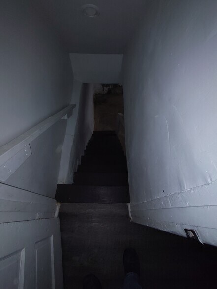 Building Photo - 4320 N Darien St