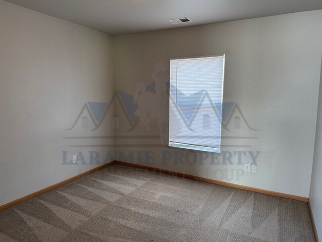 Building Photo - 517 Mitchell St