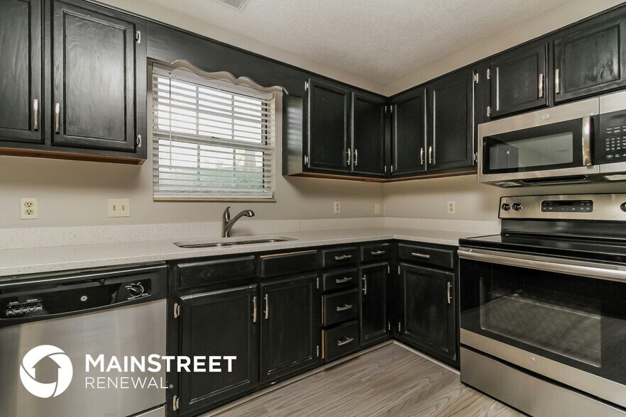 Building Photo - 1505 Hunters Branch Rd