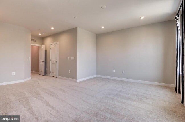 Building Photo - 1743 Dunnington Pl