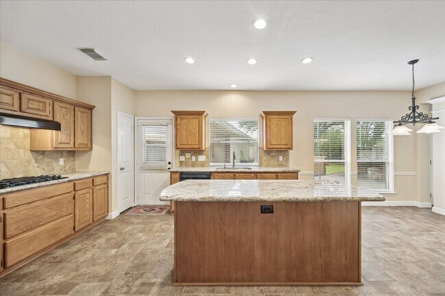 Building Photo - 16715 Colony Terrace Dr