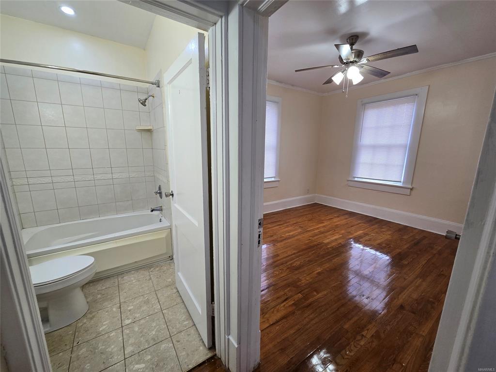 Building Photo - 2026 Bullard St