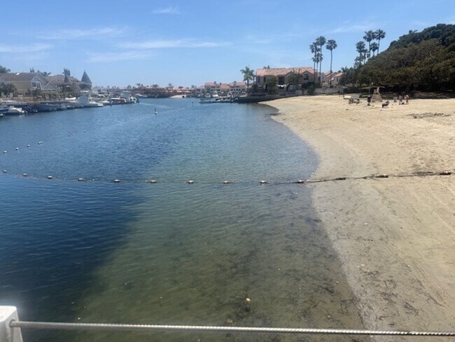 Building Photo - Unique Condo in Huntington Harbor