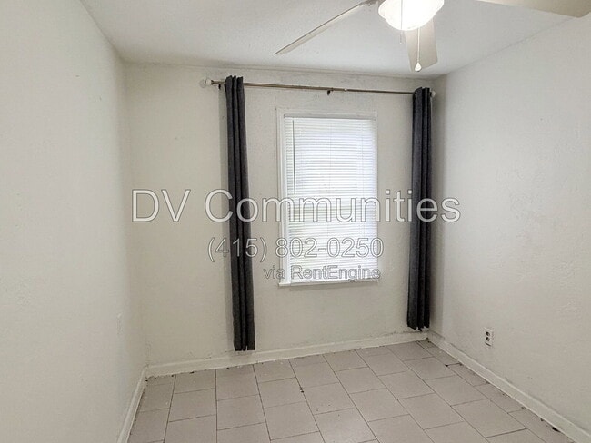 Building Photo - 776 27th Ave N