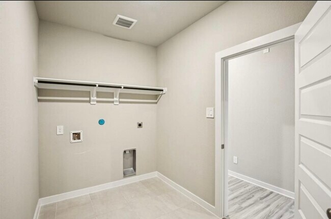 Building Photo - 6250 Brazos Trl Dr