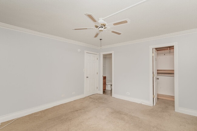 Building Photo - 111 S Baybrook Dr