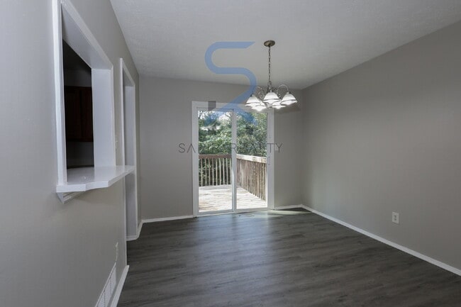 Building Photo - 6683 Cameron Rd