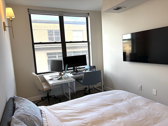 Building Photo - 4315 Park Ave