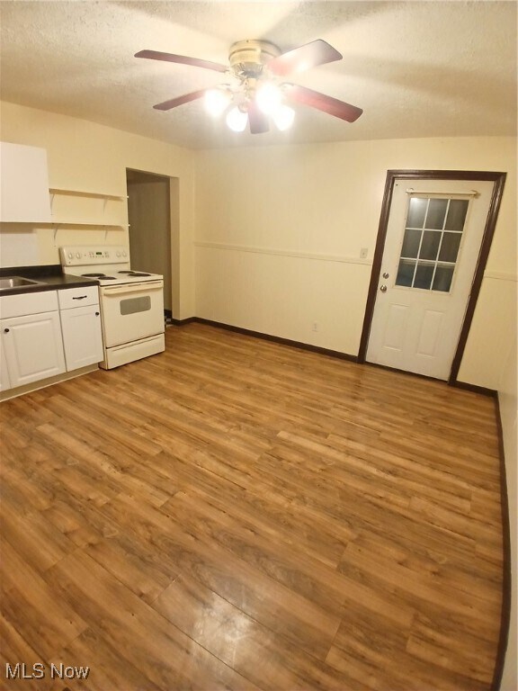 Building Photo - 809 Lakewood Ave